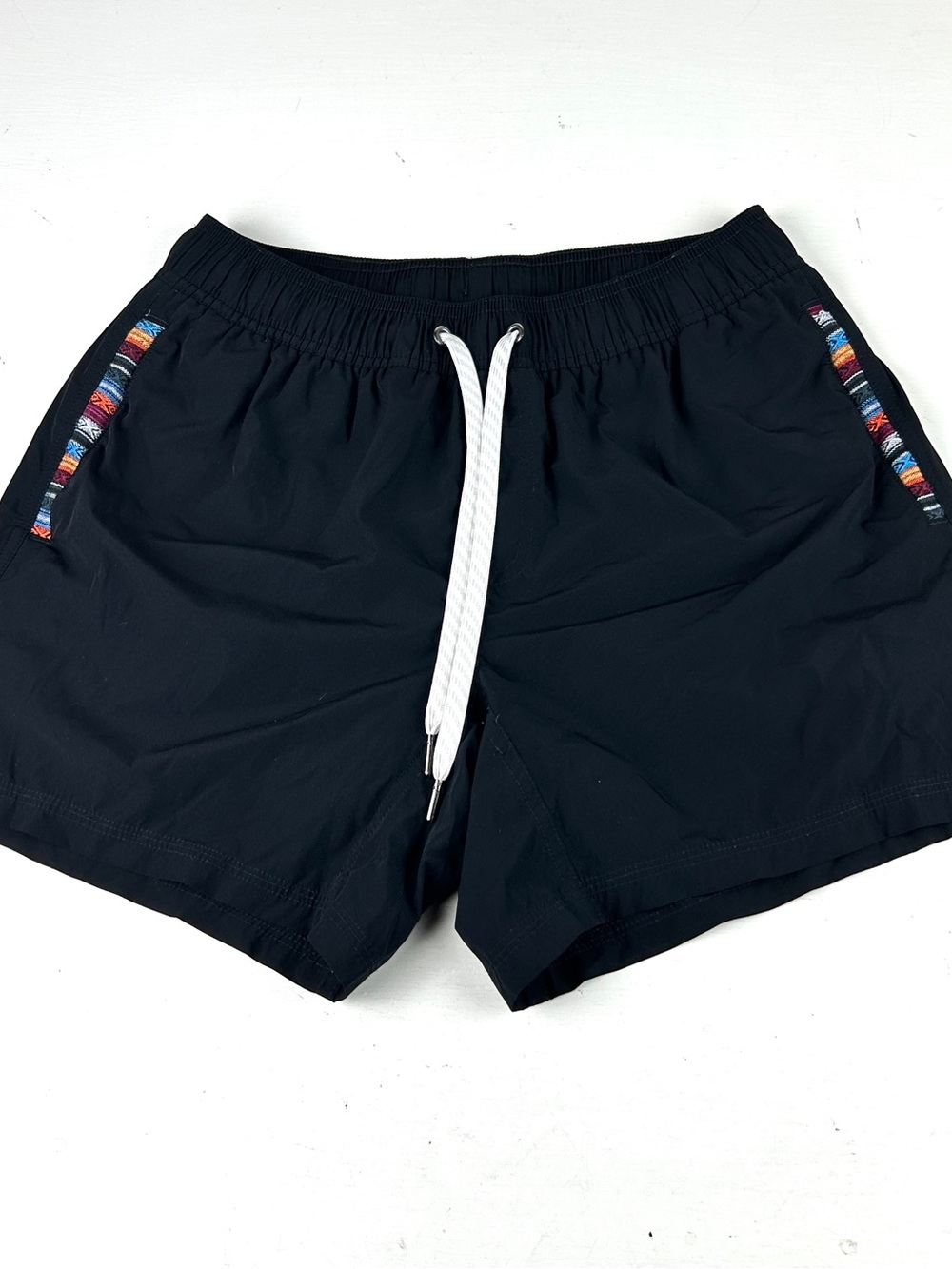 Wowie OG Casual Shorts Mens Black Aztec Trim Drawstring 5” Inseam Medium